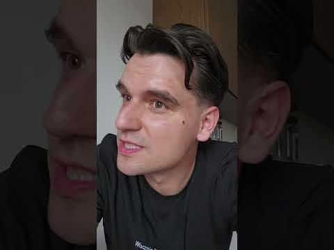 Piotr Latała - Stand-up Short (130s)