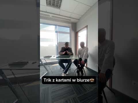 Magiczny pokaz w biurze