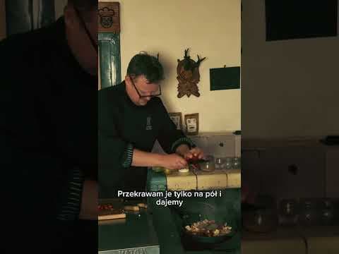 Gulasz z grzybów bez śmietany z plackiem ziemniaczanym