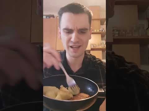 Piotr Latała - Stand-up Short (32s)