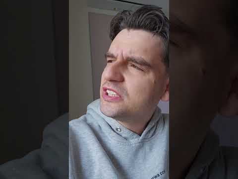 Piotr Latała - Stand-up Short (74s)