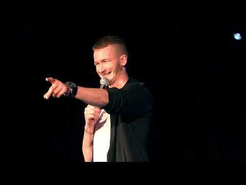 Kuba Dąbrowski - Rozmowa z publiką, związki (Stand-up) (Fragment programu „Wiejska Gwiazda”) (2021)