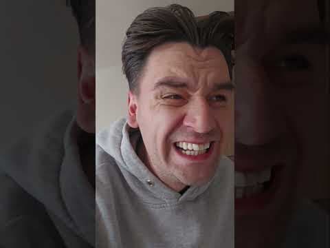 Piotr Latała - Stand-up Short (97s)