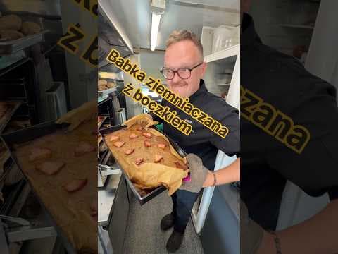 Dziś i jutro w @bezogrodek spod lady dajemy babkę ziemniaczaną z gulaszem.