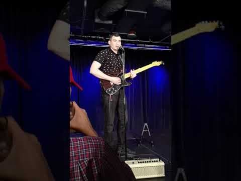 Jordan Thomas Gray‘s First Standup Open Mic Performance (Warsaw, Poland)