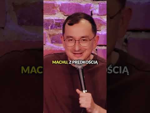 dyrektor w toalecie.