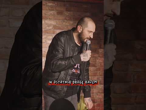 Jak „ubekowić” polski pogrzeb?
