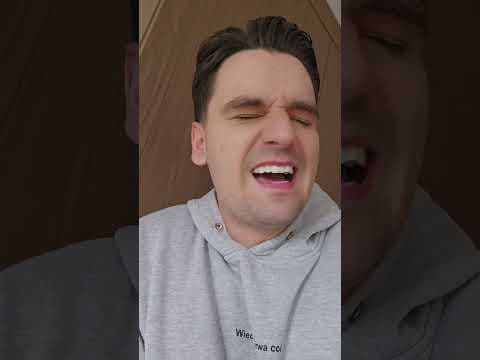 Piotr Latała - Stand-up Short (66s)