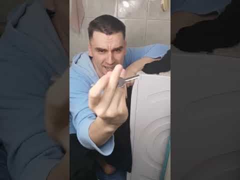 Piotr Latała - Stand-up Short (40s)