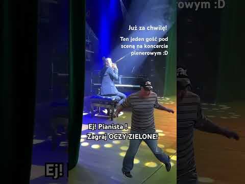 Mistrzunio pod sceną na plenerze