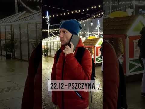 Grudniowe koncerty I Adam Snopek Show przy fortepianie