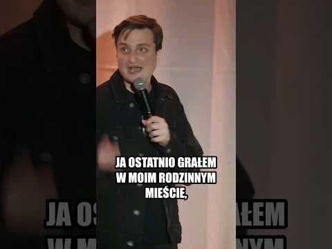 Dziwny widz na występie
