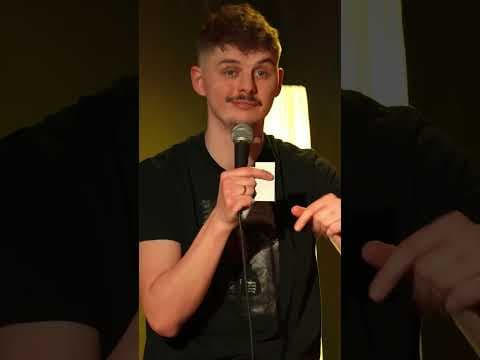 WSPÓŁLOKATORKA POD PRYSZNICEM - Michał Leja