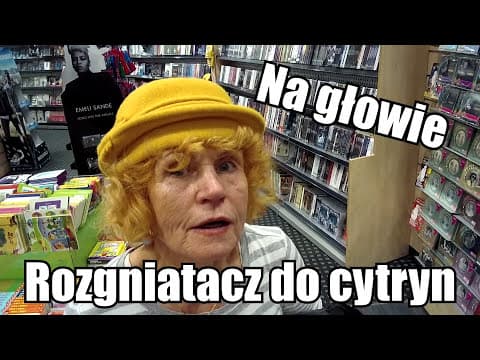 Piękna starsza pani z cytrynką na głowie - Jeleniejajeczka