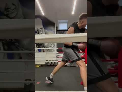 Trzymaj gardę: walka boksera z Komikiem - Artur Szpilka vs Szymon Baraniecki