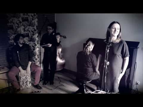 Ewa Błachnio & Muzikanty – „Panna Krysia”