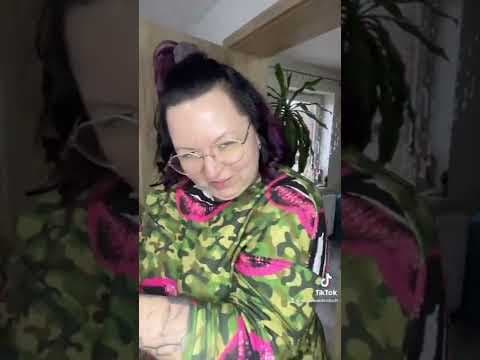 Do tego TYJU nie trza cukru bo z niego kapie MIÓD
