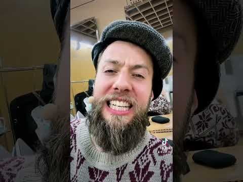 Przed każdym występem