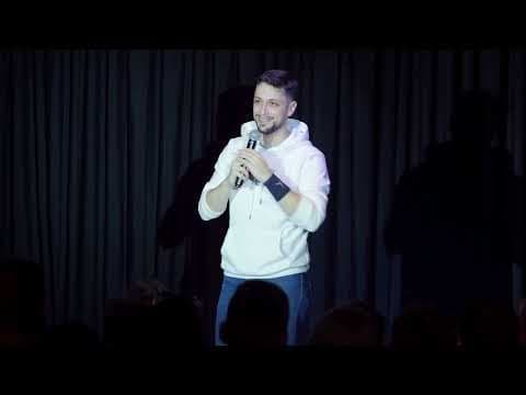 Maciej Twarowski - Wizyta w szpitalu (Stand-up 2021) (poprawione audio)